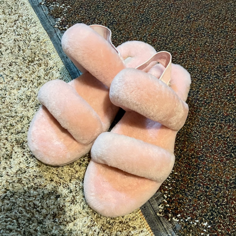 Womens UGG slippers